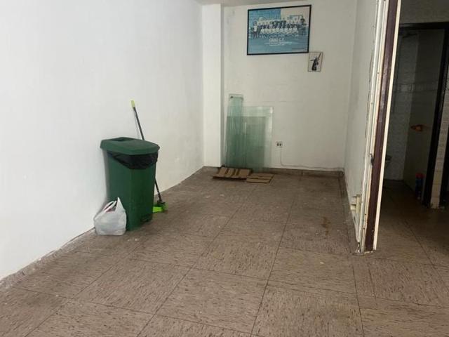 Local comercial en venta en Cádiz, Centro photo 0