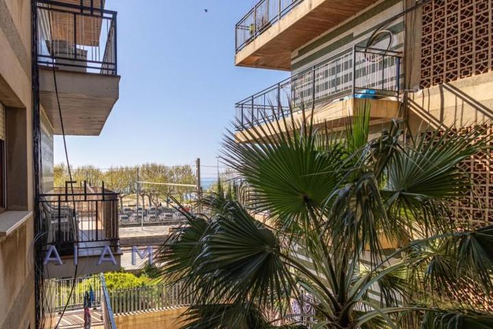 Piso en venta en Calella, C- Jovara photo 0