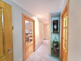 Piso en venta en Amés photo 0