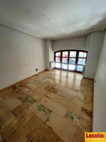 Piso en venta en Palencia photo 0