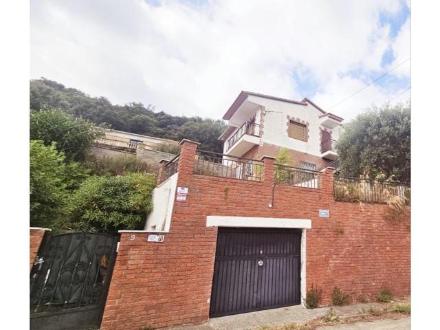 Casa en venta en Pineda de Mar photo 0