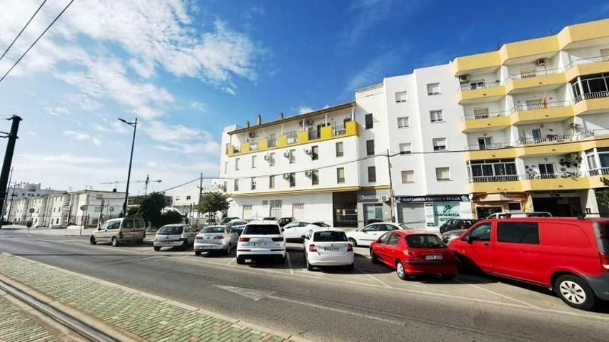 Piso en venta en Chiclana de la Frontera, Avda. reyes catolicos photo 0