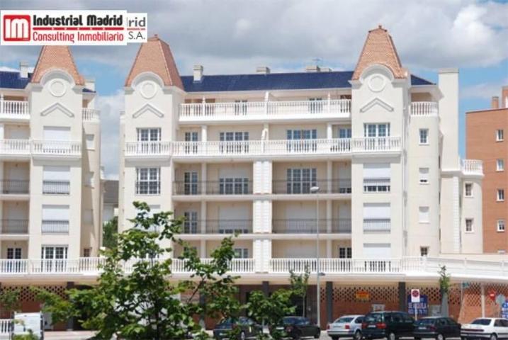 Local comercial en venta en Arganda del Rey, LOS VILLARES photo 0