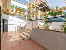 Local comercial en venta en Torremolinos, La Carihuela photo 0