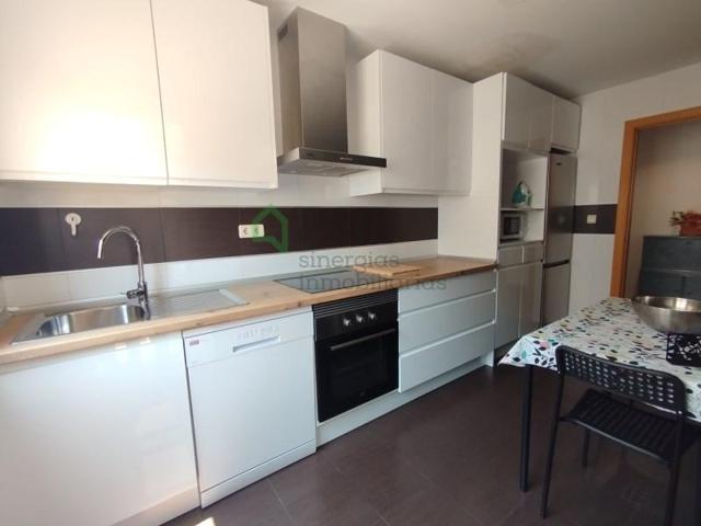 Apartamento en venta en Badajoz photo 0