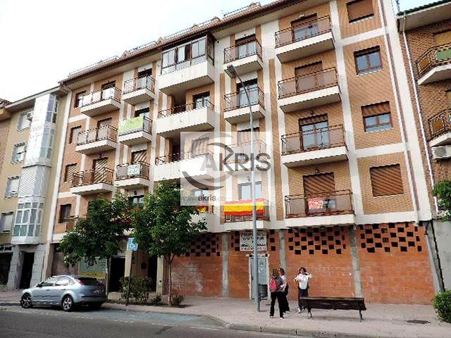 Aticos en venta en Torrijos, Calle del Puente, 45500 photo 0