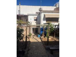 Casas de pueblo en venta en la Bisbal del Penedès photo 0