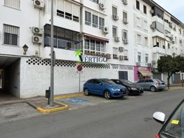 Local comercial en venta en Dos Hermanas, Vistazul photo 0