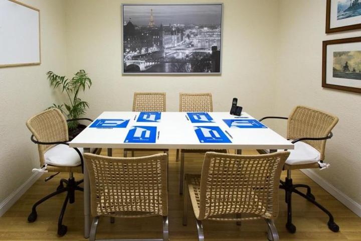 Oficina en venta en Sevilla, Juncal photo 0