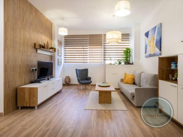 Planta baja en venta en Santa Pola photo 0