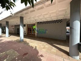 Local comercial en venta en Dos Hermanas, Vistazul photo 0