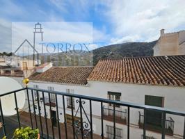 Piso en venta en Torrox photo 0