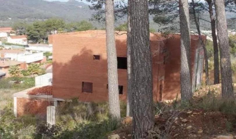 Casa en venta en Corbera de Llobregat, Els carsos photo 0