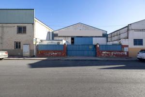 Nave industrial en venta en Atarfe, Vega de granada zona noroeste photo 0
