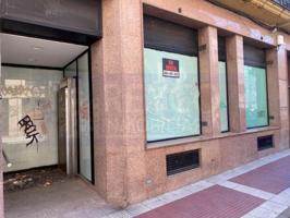 Local comercial en venta en Haro photo 0