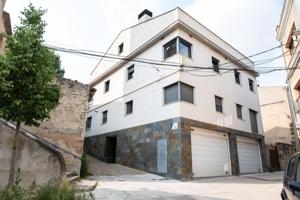 Piso en venta en Santa Margarida de Montbui, Pueblo photo 0