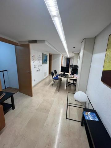 Local comercial en venta en Murcia, Centro photo 0