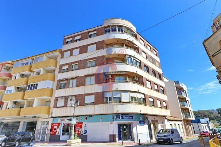 Apartamento en venta en Guardamar del Segura, CENTRO photo 0