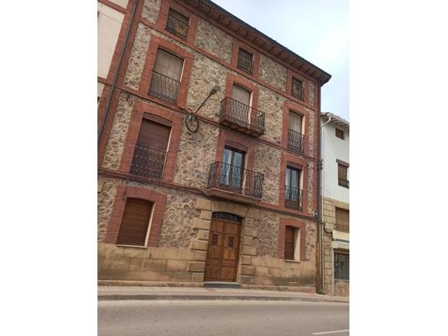 Casa en venta en Baños de Río Tobía photo 0