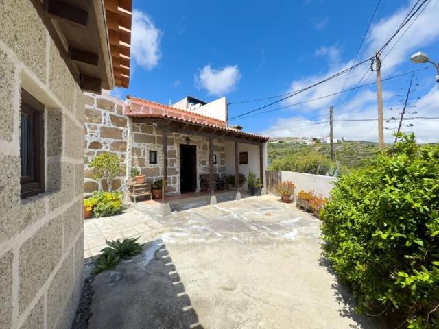 Casa con terreno en venta en Fasnia, Islas canarias photo 0
