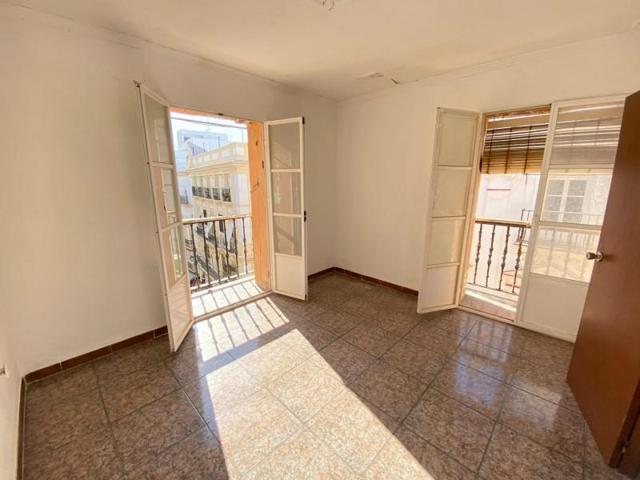 Piso en venta en Cádiz, Ayuntamiento - Catedral photo 0