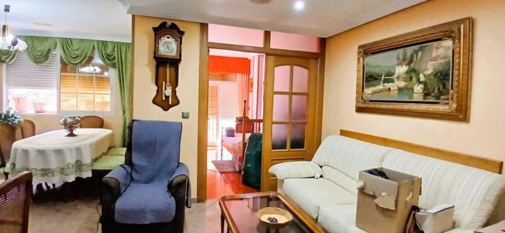Apartamento en venta en Torrevieja, Playa del cura photo 0