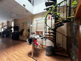 Local comercial en venta en Llombai, Llombai photo 0