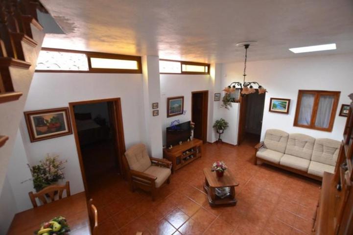 Casas de pueblo en venta en Guía de Isora, Chío photo 0