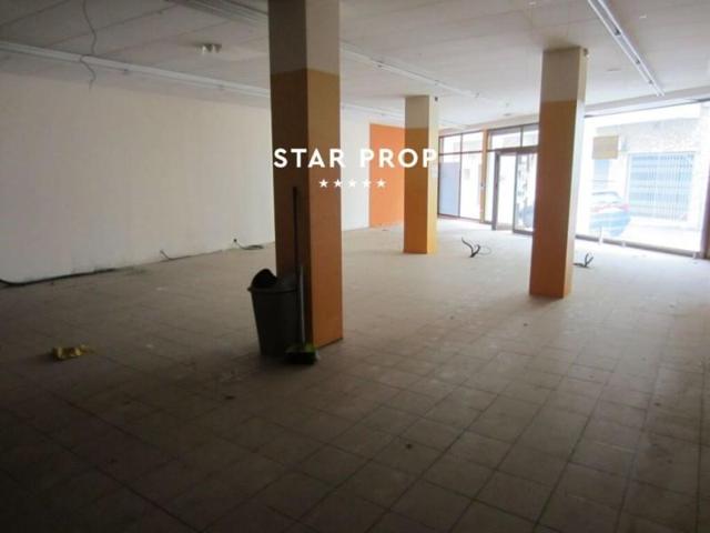 Local comercial en venta en Llançà photo 0