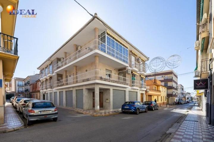 Local comercial en venta en Albolote, Centro ciudad photo 0