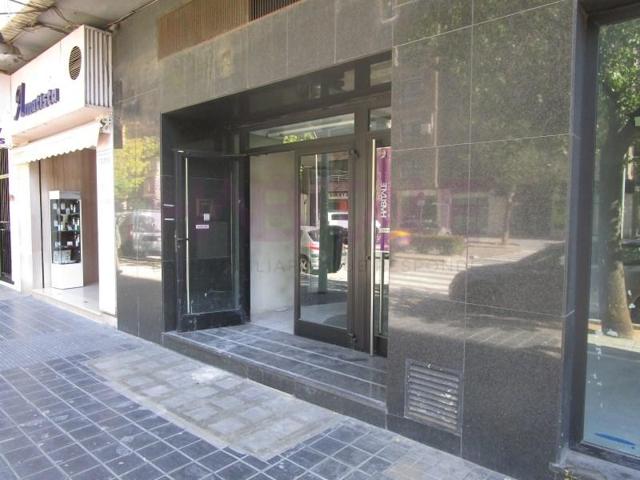 Local comercial en venta en Valencia, Beteró photo 0