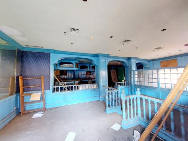 Local comercial en venta en Badajoz photo 0