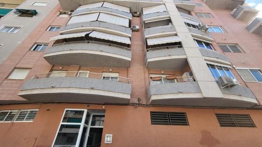 Piso en venta en Alicante, Bulevar del Pla photo 0