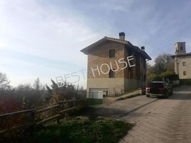 Chalet en venta en Barrundia, Maturana photo 0