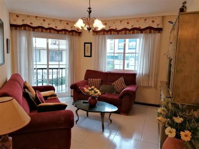 Piso en venta en Sanxenxo, PORTONOVO photo 0