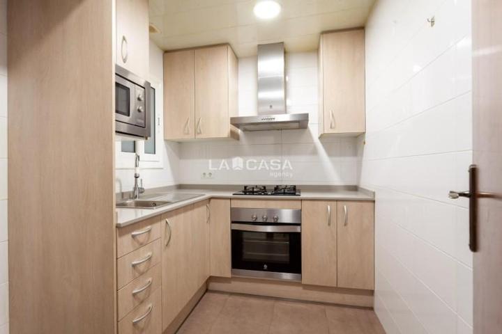 Piso en venta en Barcelona, Les Planes photo 0