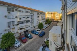 Apartamento en venta en Sevilla photo 0