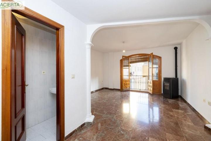 Atico Duplex en venta en Zubia, La Zubia photo 0