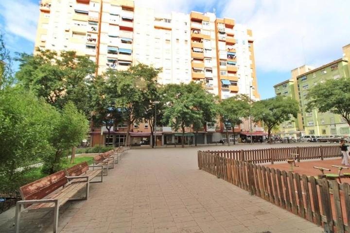 Piso en venta en Sabadell, La Roureda photo 0