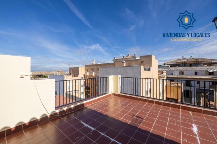 Atico Duplex en venta en Zubia, La Zubia photo 0