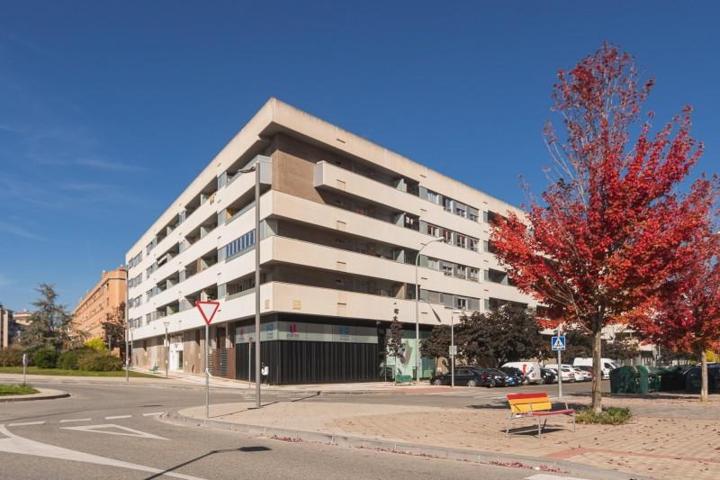 Local comercial en venta en Pamplona, El Sadar photo 0