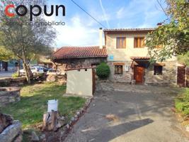 Casa en venta en Oviedo, Oviedo photo 0