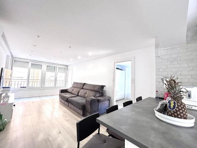 Piso en venta en Almería, Centro photo 0