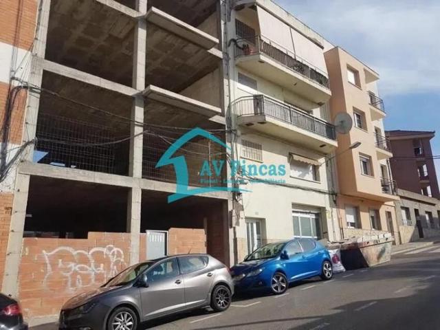 Edificio en venta en Esparreguera, Nucli Urbà photo 0