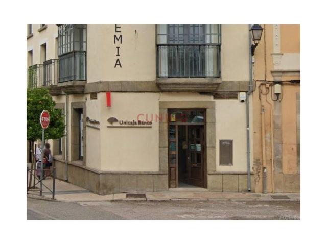 Local comercial en venta en Trujillo photo 0