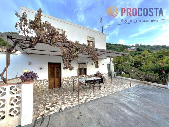 Casa en venta en Almuñécar photo 0