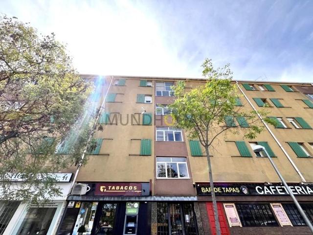 Piso en venta en Madrid, Calle de las Mayolicas, 28037 photo 0