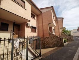 Adosada en venta en Santa Olalla photo 0