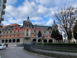 Local comercial en venta en Bilbao photo 0