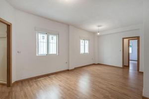 Piso en venta en Motril, Motril pueblo photo 0